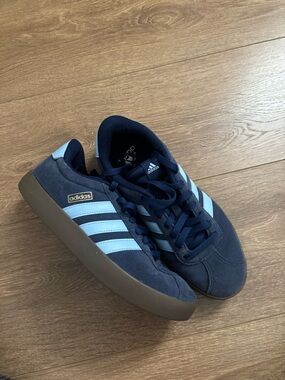 adidas Navy & Light Blue Low-Top Sneakers
